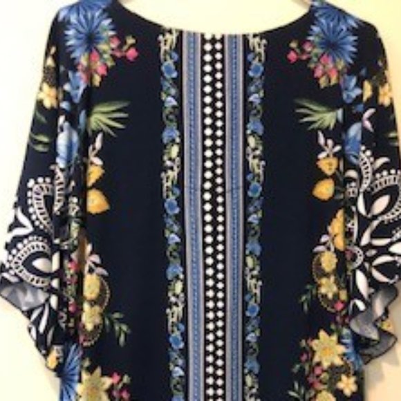 Multi-color, flowered blouse - Picture 6 of 7